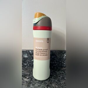 Owala 24oz water bottle in Boneyard